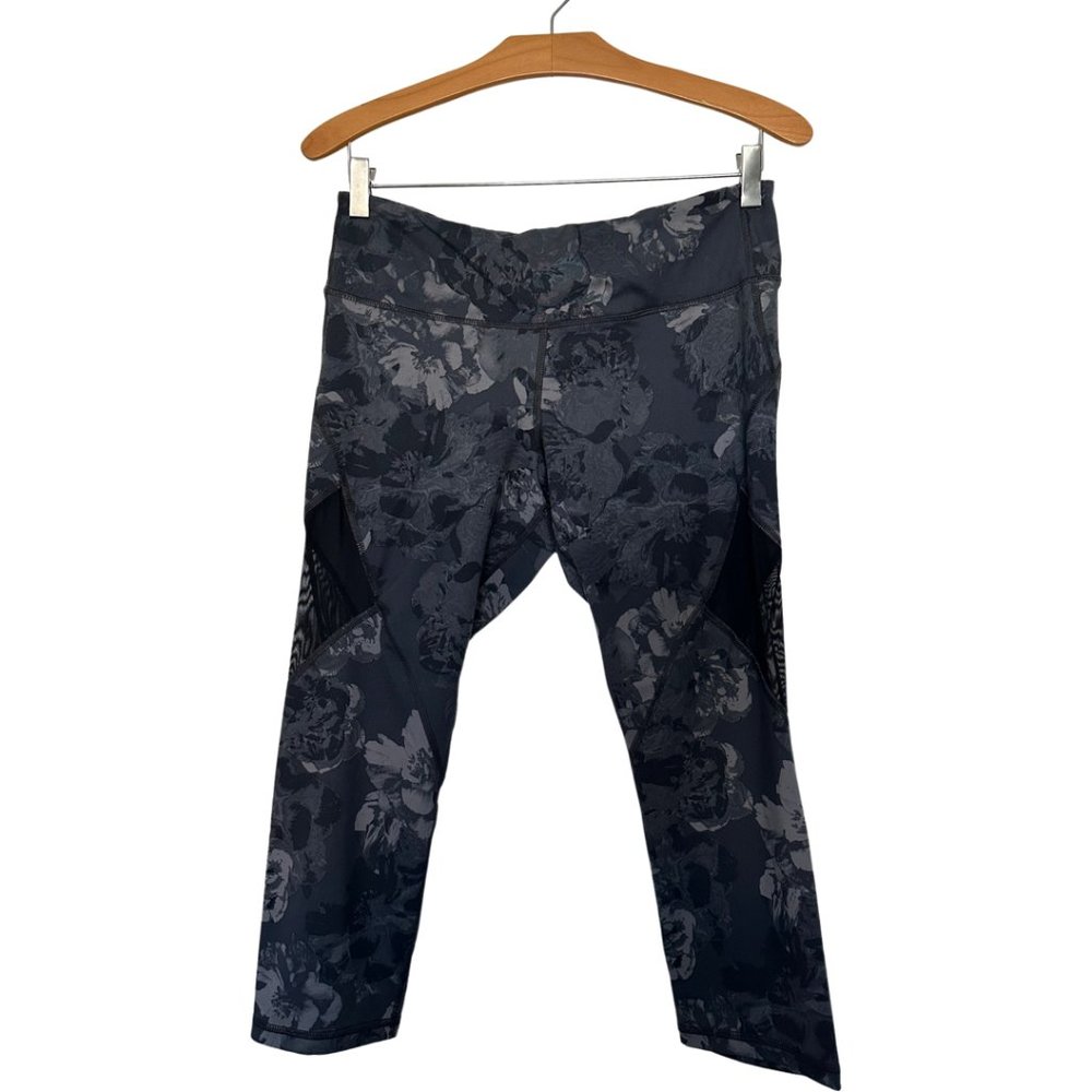 Old Navy Active Capri Tights, Size L, Color: Grey floral